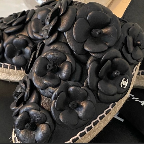 Chanel Black Leather Camellia Espadrilles Size 40 - Picture 2 of 10